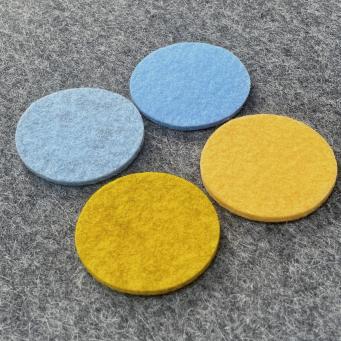 Filz Farbe Honiggelb im Vegleich mit Gletscherblau und Himmelblau und Senf